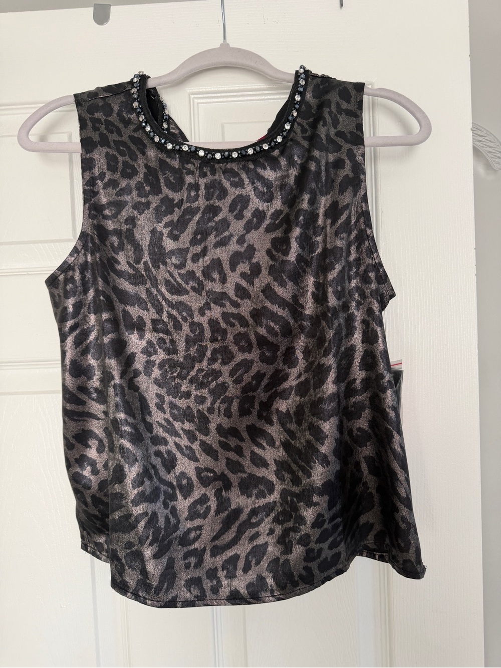 Vince Camuto Black & Gray Leopard Print Jewel-Neck Tank